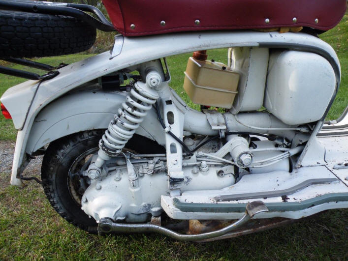 Lambretta SX 200 in Original White