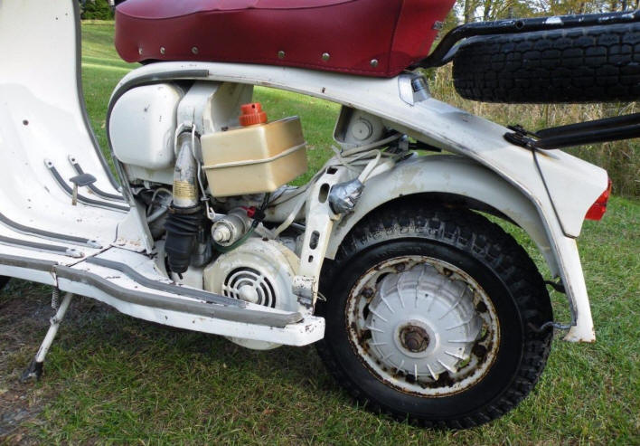 Lambretta SX 200 in Original White