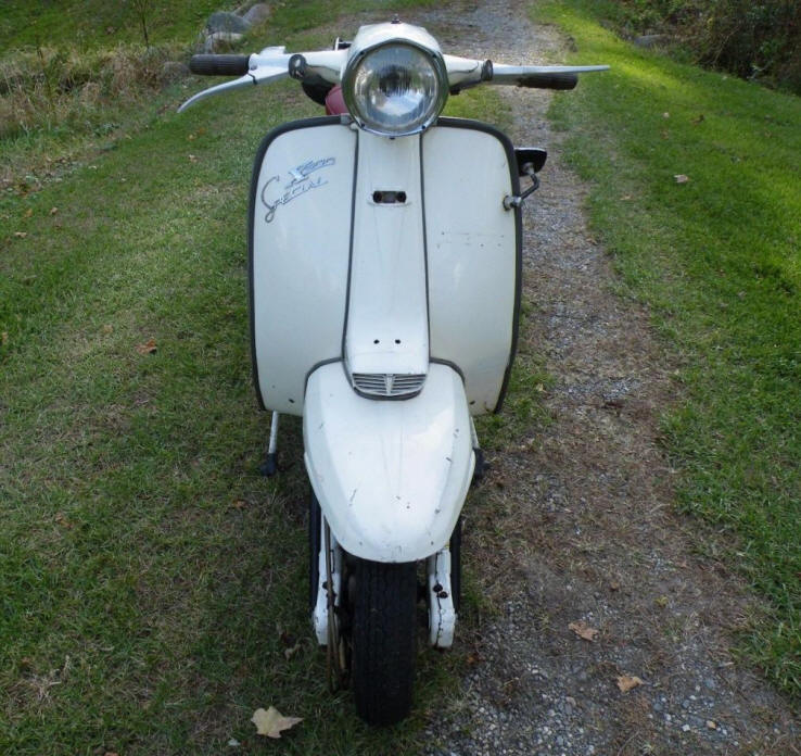 Lambretta SX 200 in Original White
