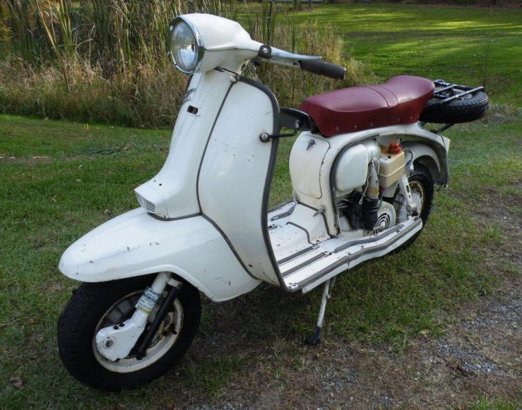 Lambretta SX 200 in Original White