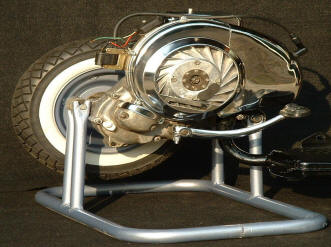 Vintage scooter restoration - Rebuilding the original engine