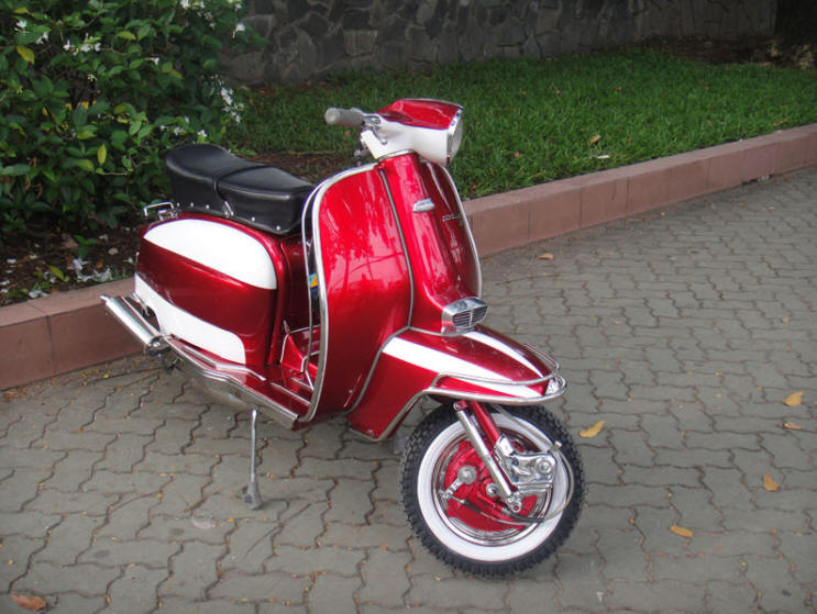 Lambretta TV 175 Series III Red and White