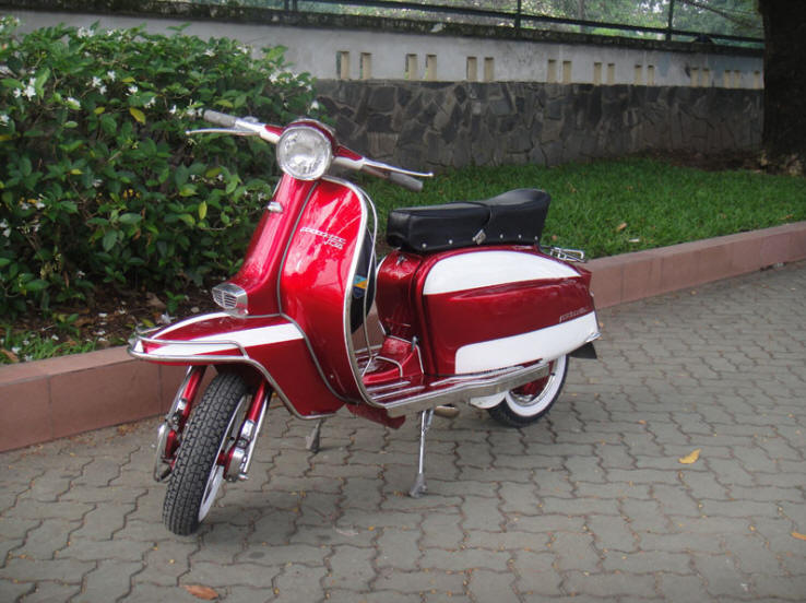 Lambretta TV 175 Series III Red and White