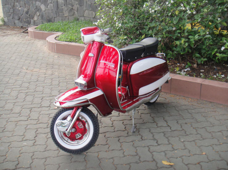 Lambretta TV 175 Series III Red and White