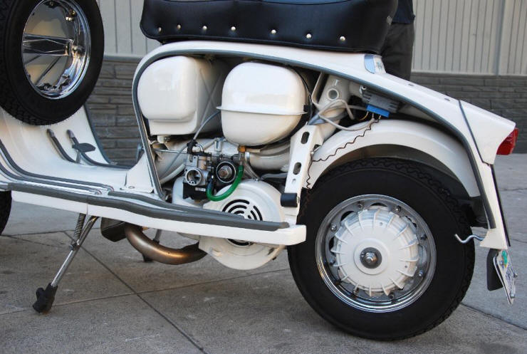 Lambretta TV 175 Series III White and Ribbon Blue