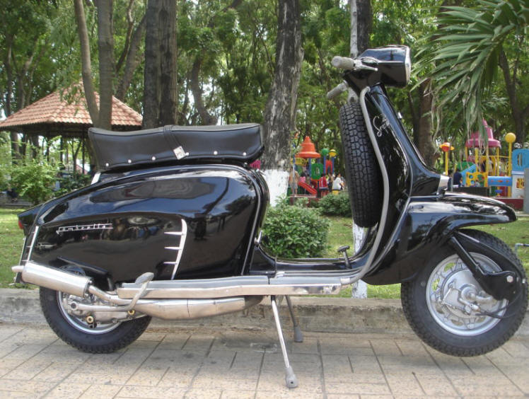 Lambretta LI Special Pure Black