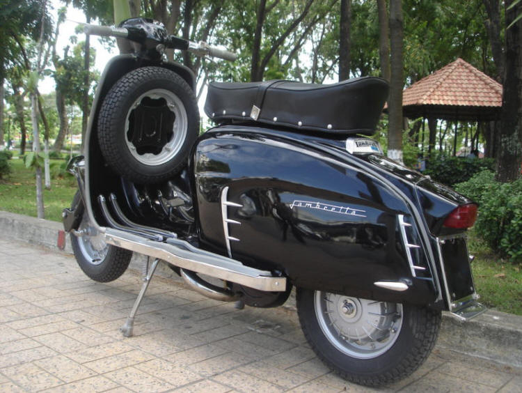 Lambretta LI Special Pure Black