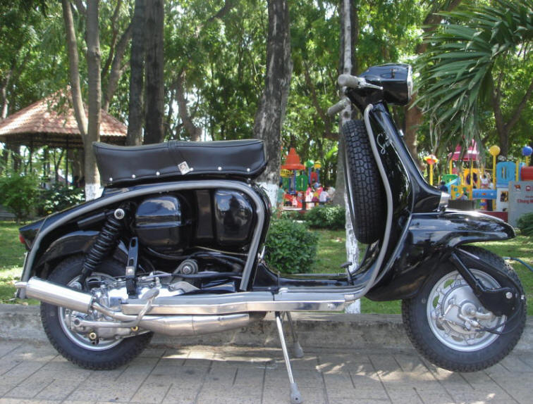 Lambretta LI Special Pure Black