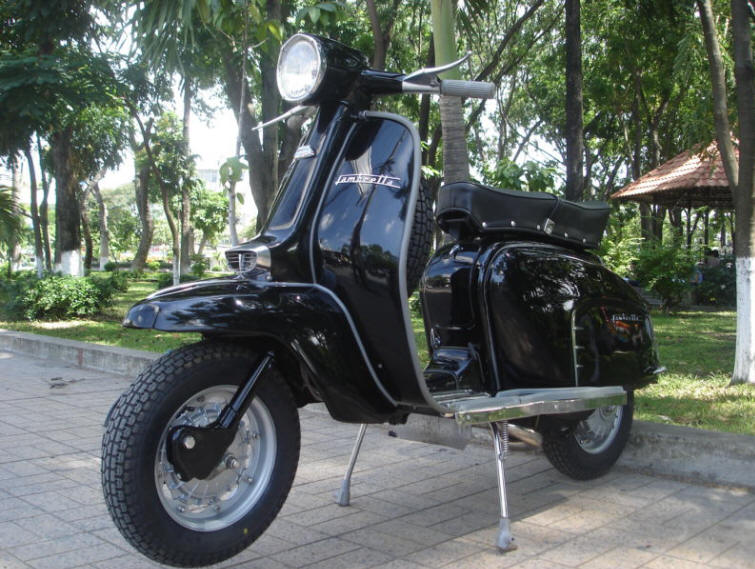Lambretta LI Special Pure Black