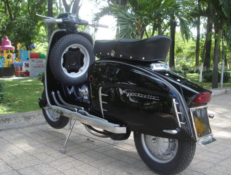 Lambretta LI Special Pure Black