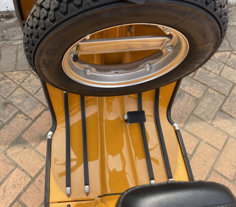 Lambretta GP 200 Yellow Ochre