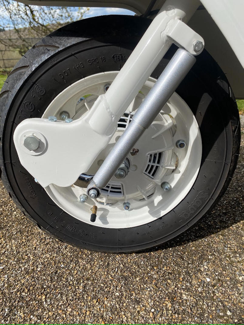 Lambretta SX200 in White
