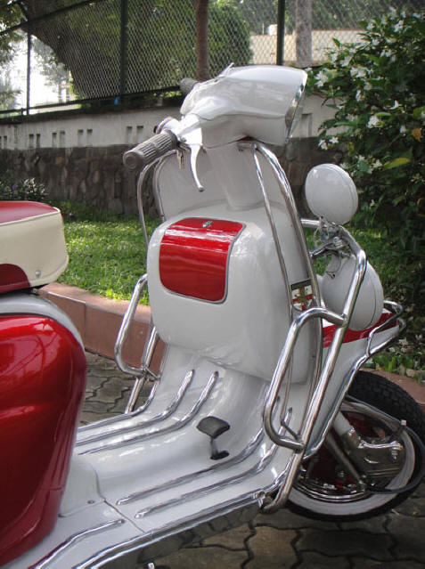 Lambretta LI Special White and Red