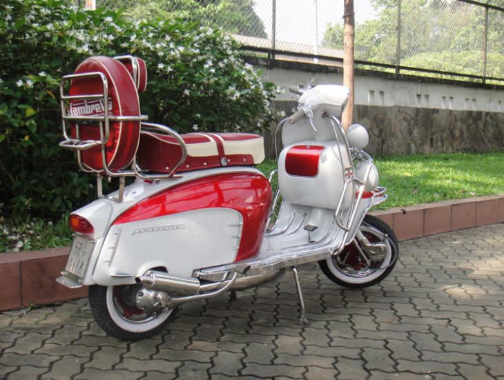 Lambretta LI Special White and Red