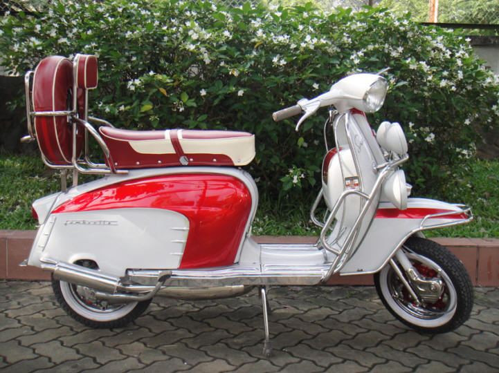 Lambretta LI Special White and Red