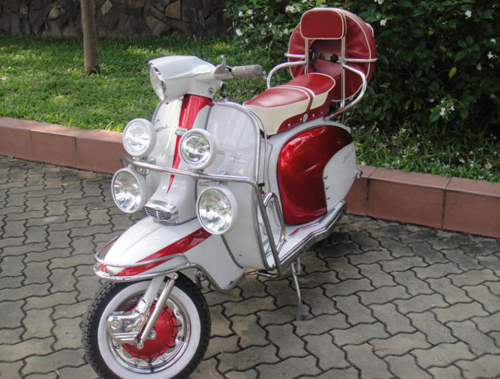 Lambretta LI Special White and Red