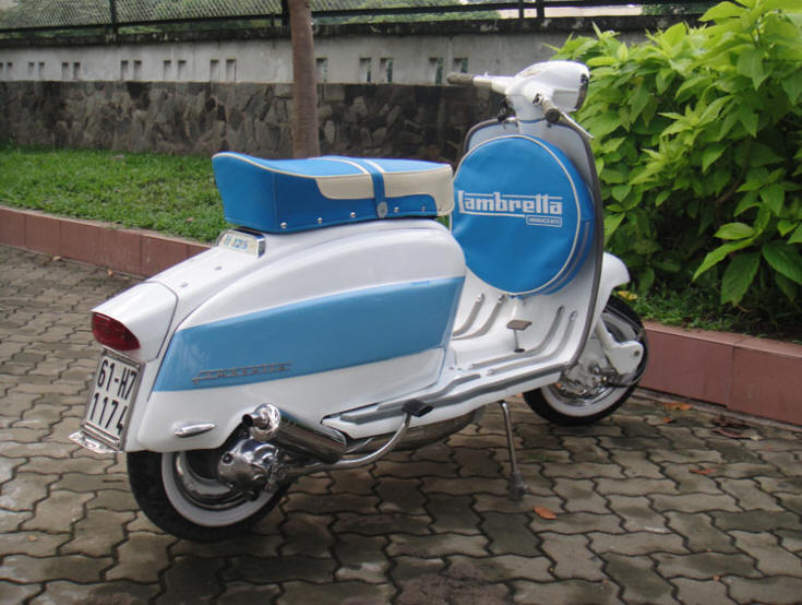 Lambretta LI3 White and Pastel Blue