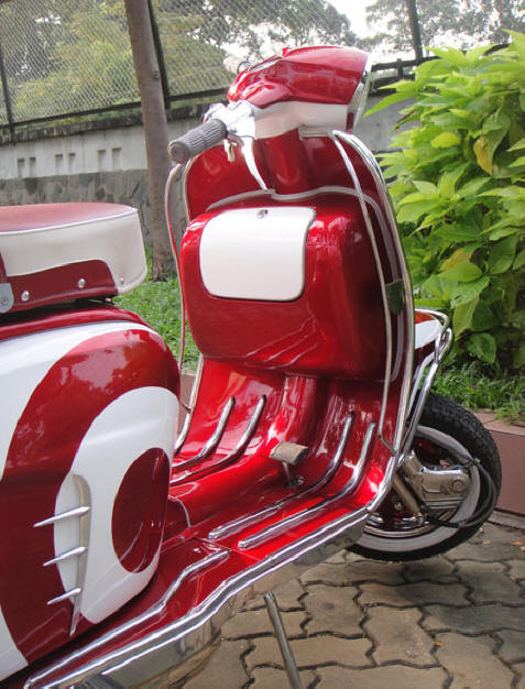 Lambretta LI Special Red and White MOD Target