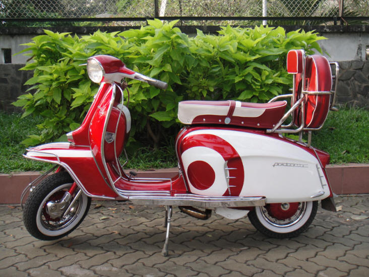 Lambretta LI Special Red and White MOD Target
