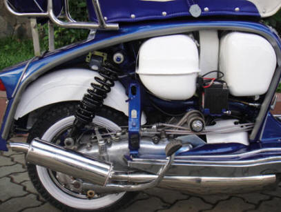 Lambretta LI Special Blue and White MOD Target