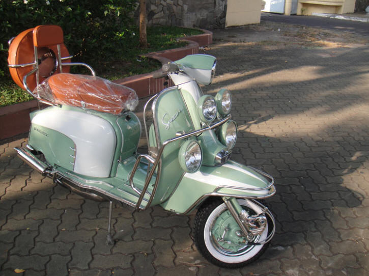 Lambretta LI Special Turquoise Blue and White