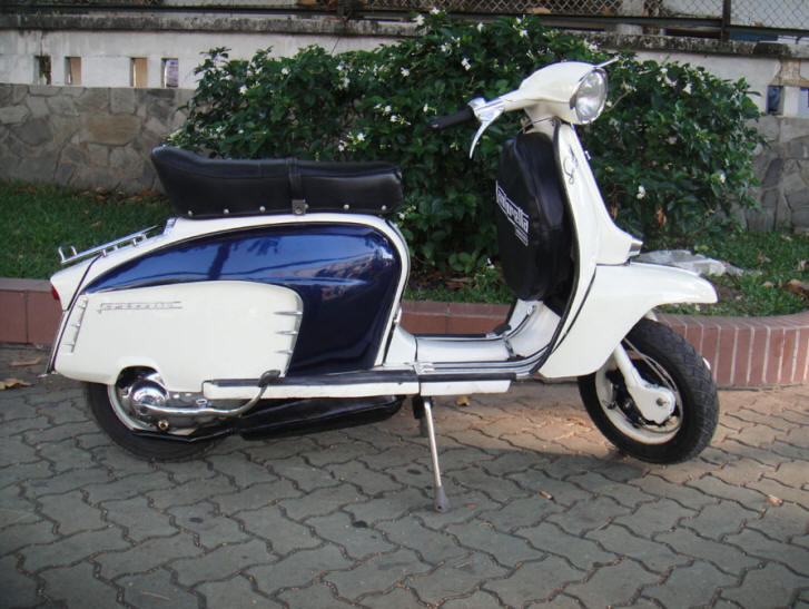 Lambretta LI Special White and Steel Blue