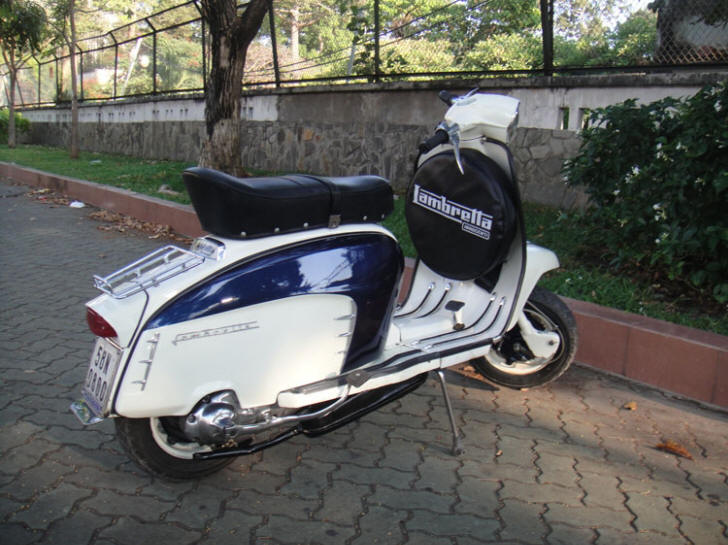 Lambretta LI Special White and Steel Blue