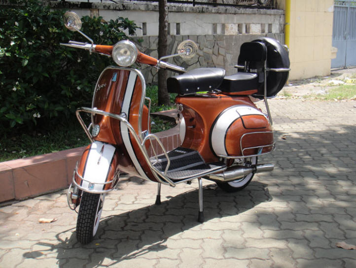 Vespa VBB Pure Orange and White