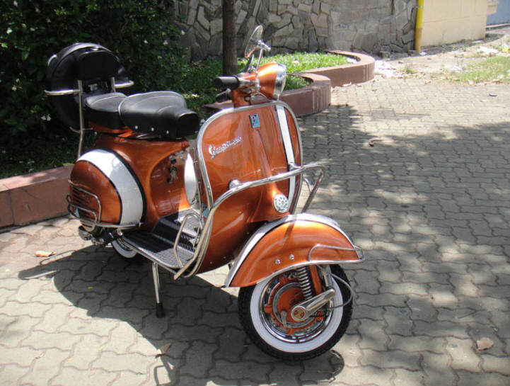 Vespa VBB Pure Orange and White