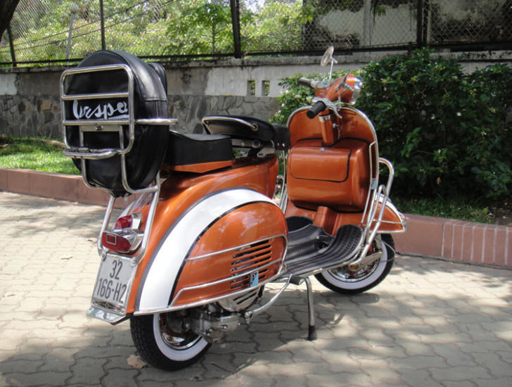 Vespa VBB Pure Orange and White