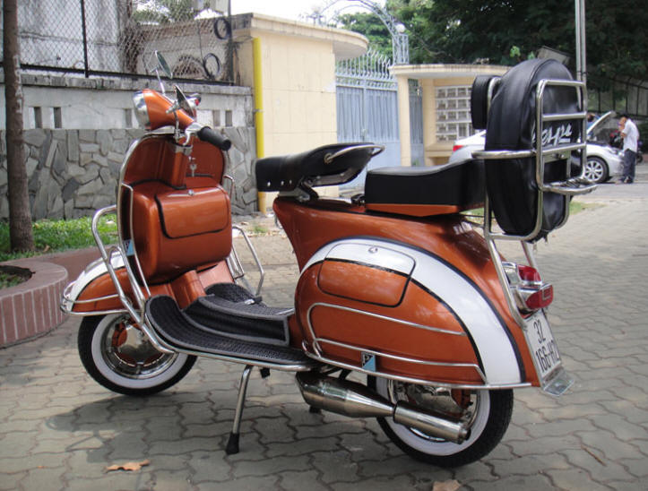 Vespa VBB Pure Orange and White