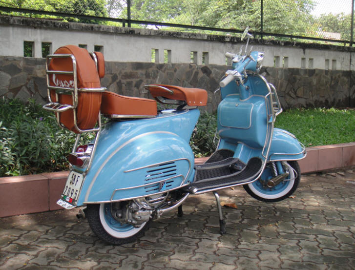 Vespa VBB Light Blue