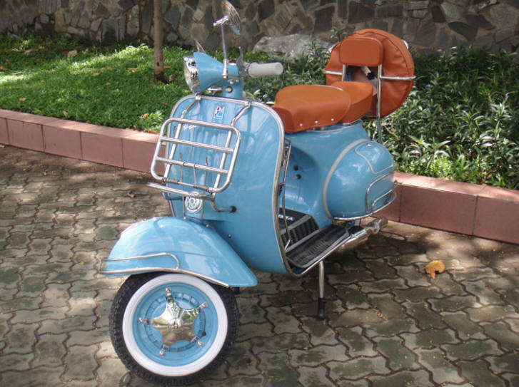 Vespa VBB Light Blue