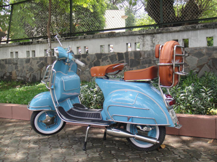 Vespa VBB Light Blue