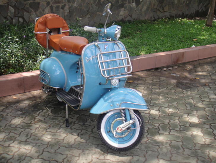 Vespa VBB Light Blue