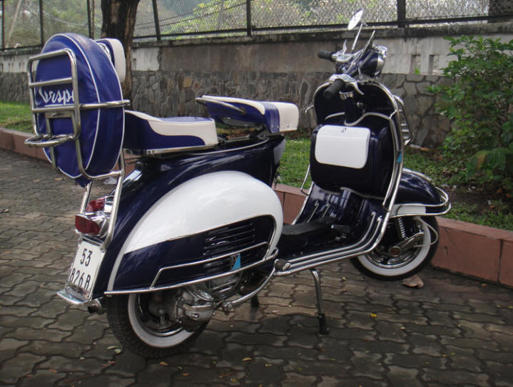 Vespa VBB Steel Blue and White