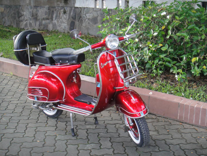 Vespa VBB Traffic Red