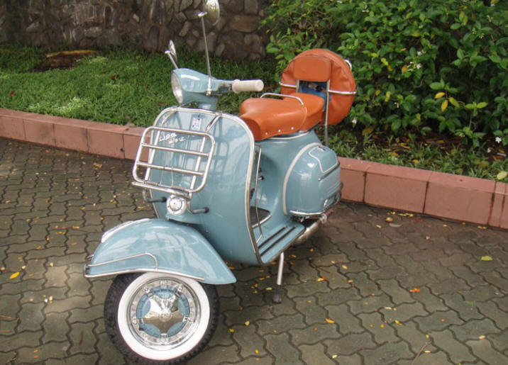 Vespa VBC Pastel Blue
