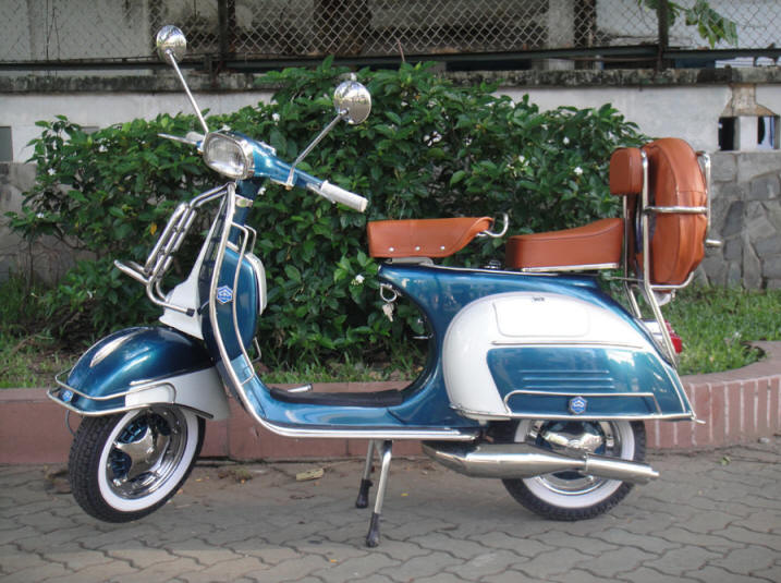 Vespa VLB Green Blue and White