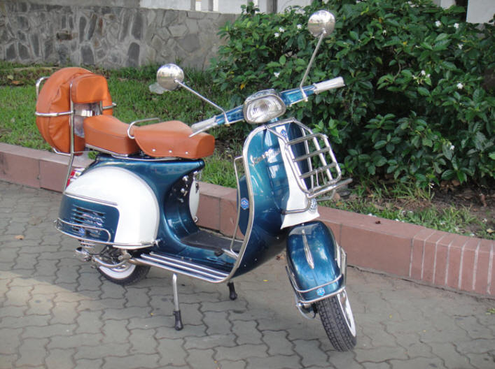 Vespa VLB Green Blue and White