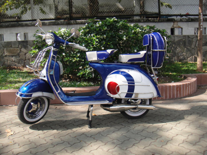 Vespa VBB Blue and White MOD Target