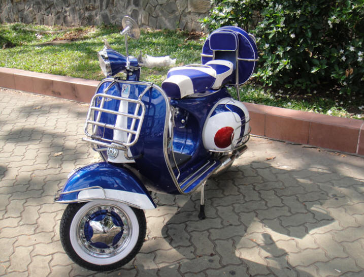 Vespa VBB Blue and White MOD Target
