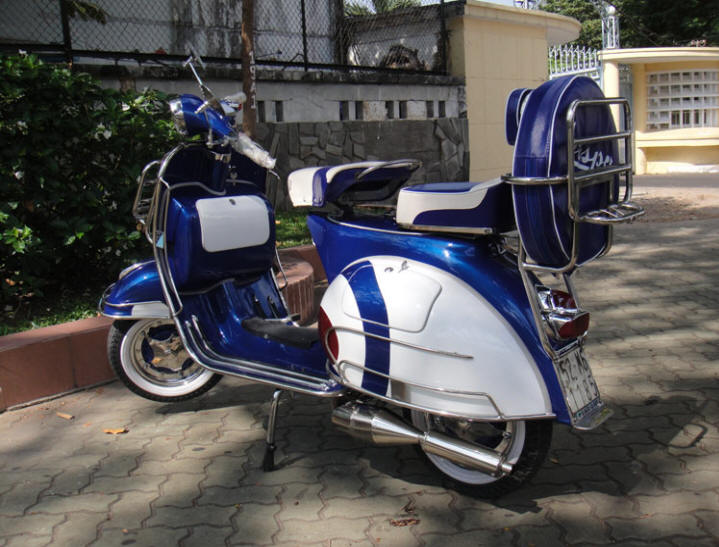 Vespa VBB Blue and White MOD Target
