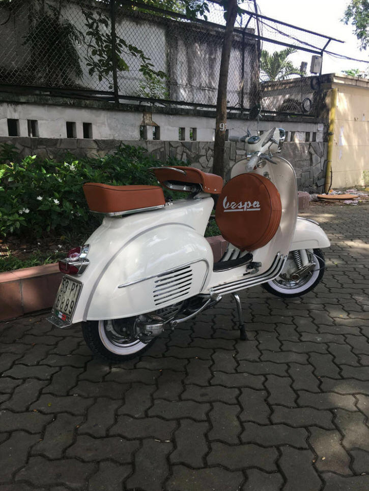 Vespa VBB Ivory
