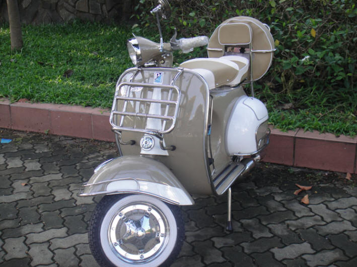 Vespa VBB Brown and White