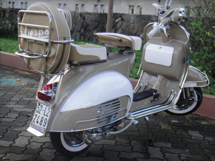 Vespa VBB Brown and White