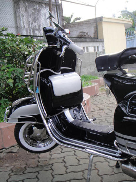Vespa VBC Black and Silver Metallic