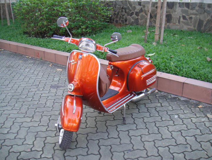 Vespa VLB Traffic Orange