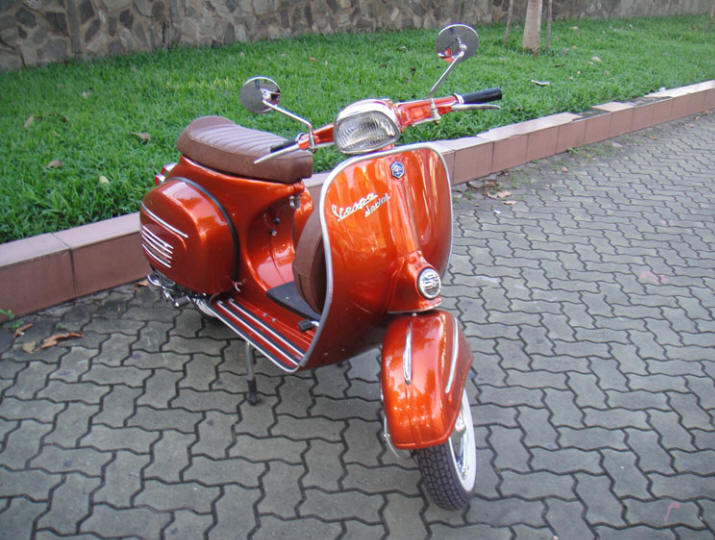 Vespa VLB Traffic Orange