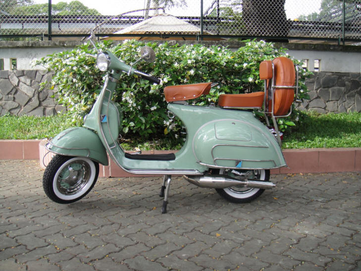 Vespa VBB Patina Green